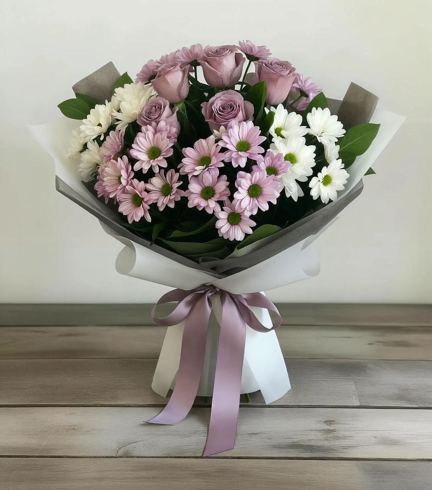 Букет цветов из: Хризантемы и Розы в Казанское
