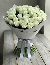 Букет 35 Белых роз в Казанское