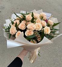 Букет Кремовые розы Латте в Казанское