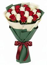 Букет Микс из красных и белых роз #REPLACE_PRED# Казанское
