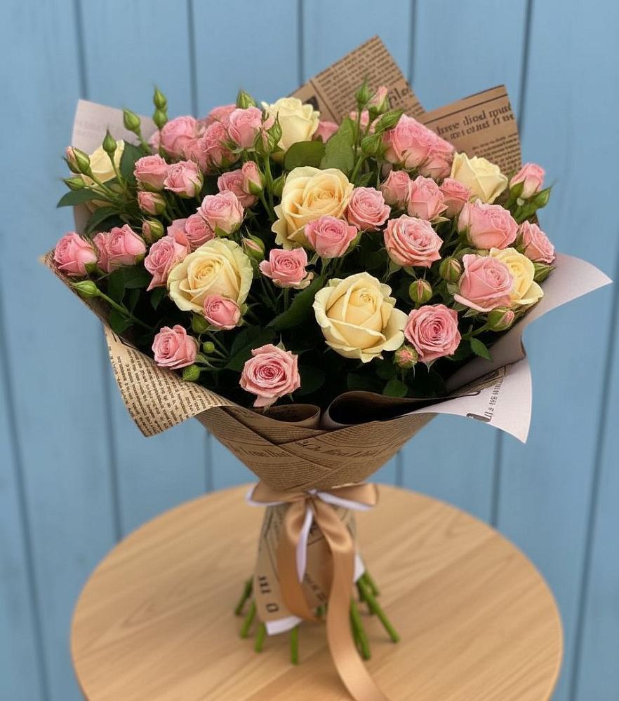 Букет цветов из: Розы в Казанское