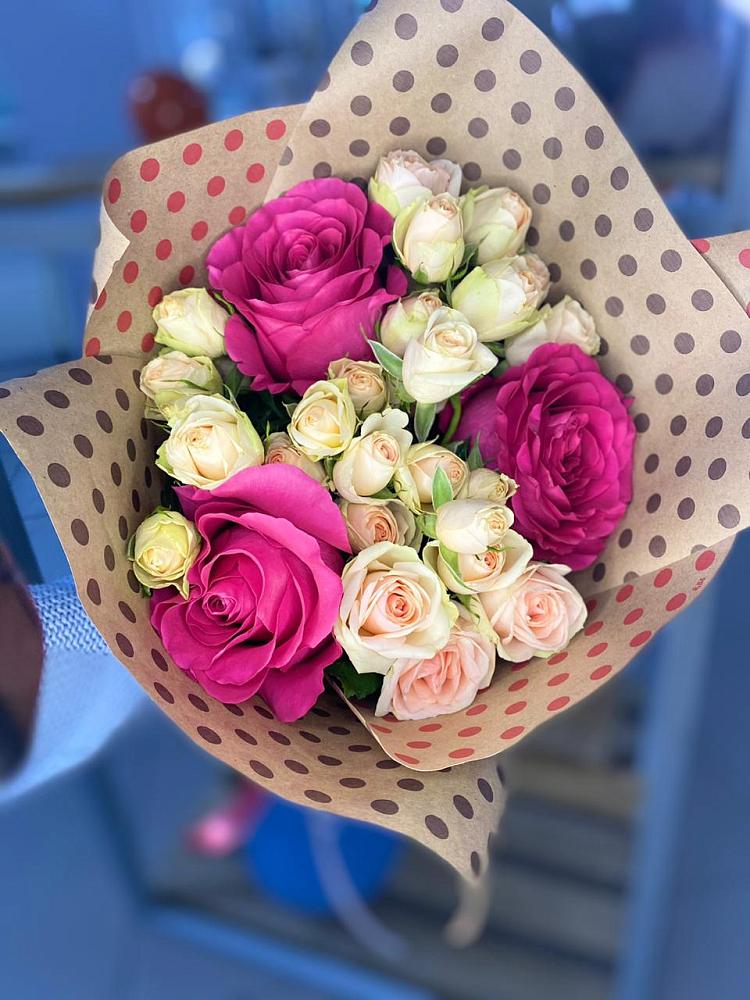 Букет цветов из: Розы в Казанское