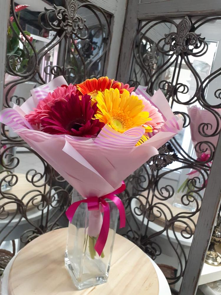 Букет цветов из: Герберы в Казанское