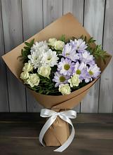 Букет цветов из:  Хризантемы и Розы в Казанское