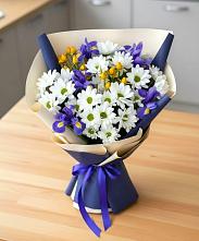 Букет цветов из:  Розы, Ирисы и Хризантемы в Казанское