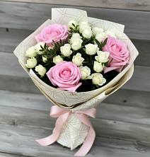 Букет цветов из:  Розы в Казанское