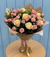 Букет цветов из:  Розы в Казанское