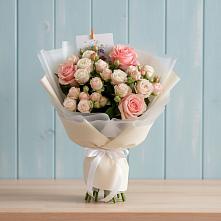 Букет цветов из:  Розы в Казанское