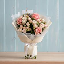 Букет цветов из:  Розы в Казанское